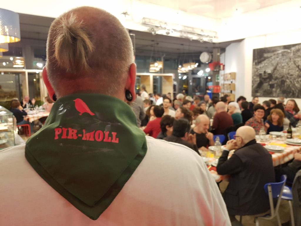 Pir-Moll-Tuch, 1.-Mai-Feier in Reggio Emilia, Italien